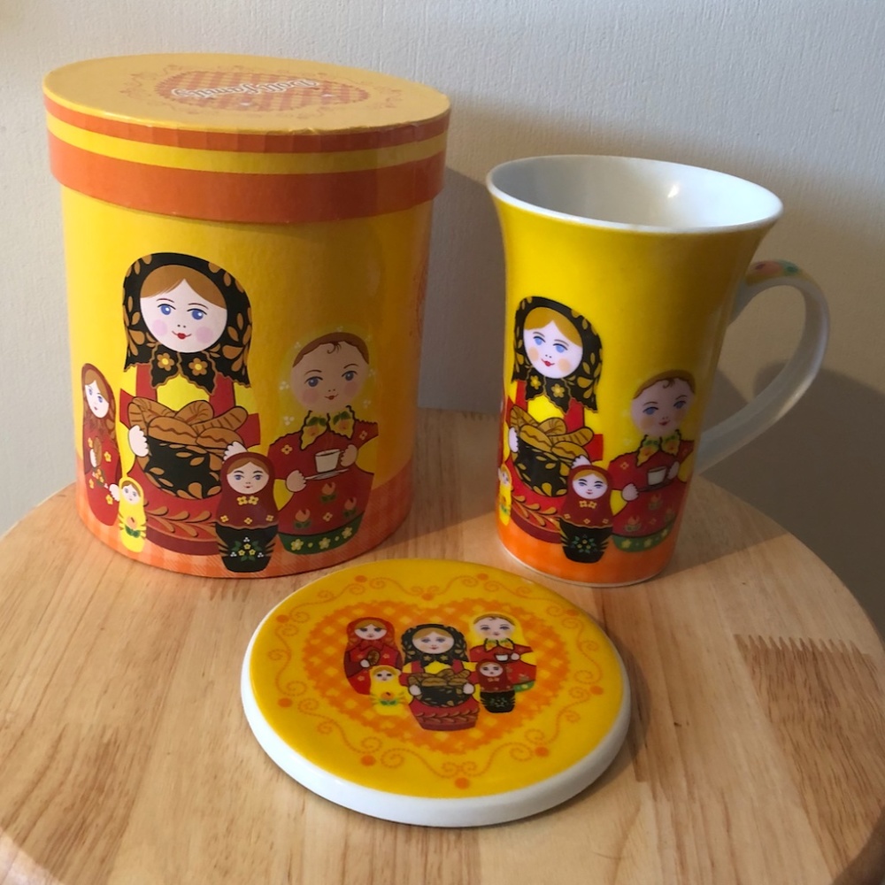 Vintage Matryoshka Russian dolls mug and coaster NWT